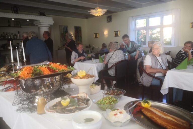 Den store fiskebuffet. Seniorklubben på udflugt