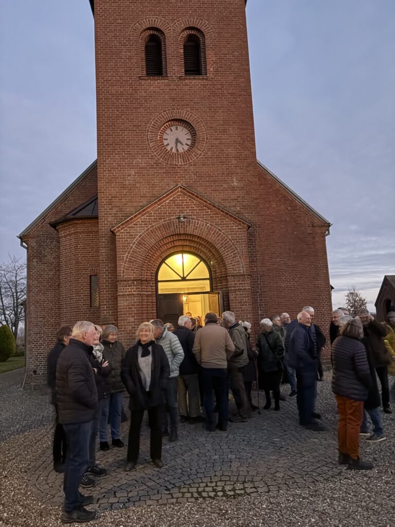 Dec 2024 Juletræstænding