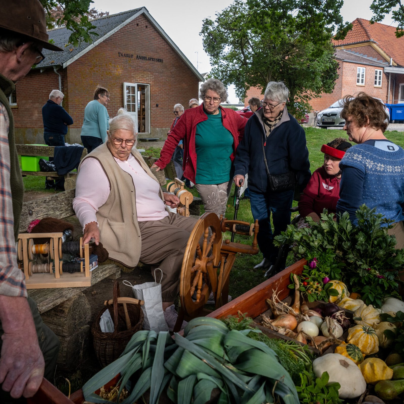 I boderne kunne man få blandt andet leverpostej lavet af vildt, honning, marmelade og friske grøntsager.Fællesskabsstafetten i Tårup 12. september 2026.